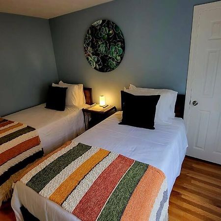 Unique & Peaceful Boston Home Eksteriør billede