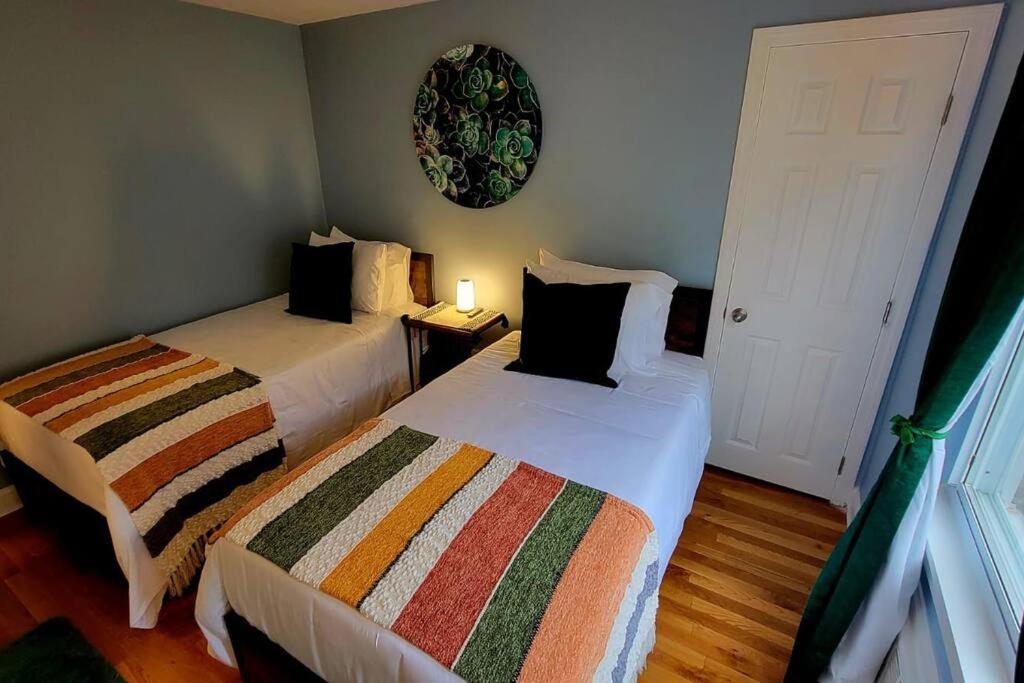 Unique & Peaceful Boston Home Eksteriør billede