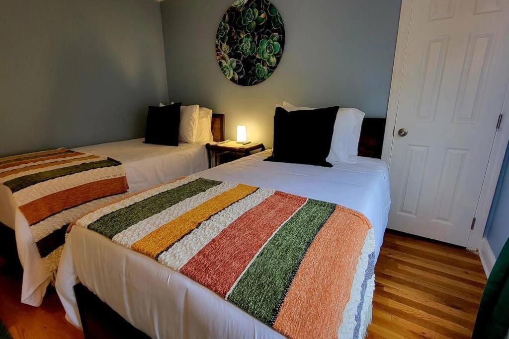 Unique & Peaceful Boston Home Eksteriør billede